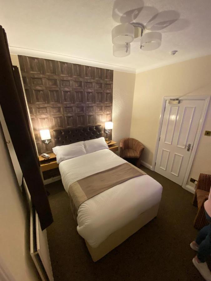 The Redwell Inn Barnard Castle Exteriör bild