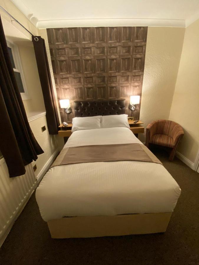 The Redwell Inn Barnard Castle Exteriör bild